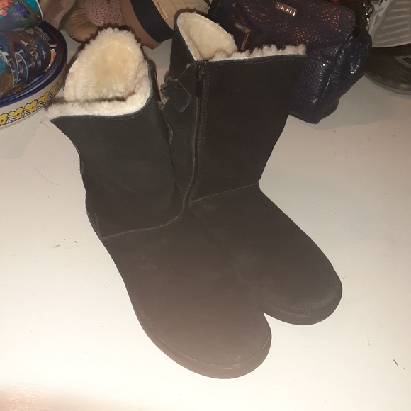 Koolaburra by Ugg Boots - Picture 1 of 4